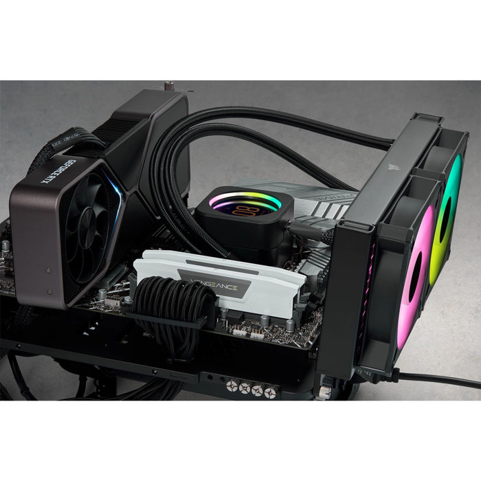 Módulo de memória Corsair Vengeance CMK32GX5M2B5200C40W